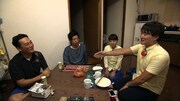 カスターニャtantan!!の自宅を訪れた藤崎マーケット。(c)MBS