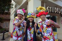 ガレッジセールと清水富美加（中央）。(c)関西テレビ