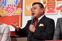 審査員の川畑泰史。(c)読売テレビ