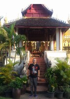 ラオスを旅する千原せいじ。(c)読売テレビ