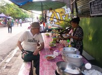 ラオスを旅する千原せいじ。(c)読売テレビ