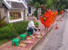 ラオスを旅する千原せいじ。(c)読売テレビ