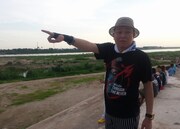 ラオスを旅する千原せいじ。(c)読売テレビ