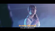 小島よしおが出演する動画「空調服 『Super Cool』」のワンシーン。