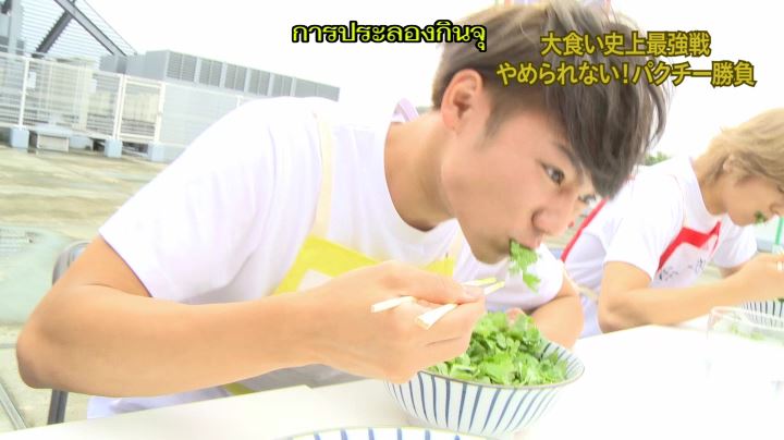 「10神ACTOR VS ワッキー 『パクチー・ヘブン』 Official Music Video」のワンシーン。