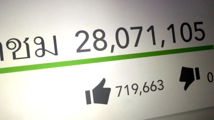 「10神ACTOR VS ワッキー 『パクチー・ヘブン』 Official Music Video」のワンシーン。