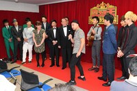 「歌ネタ王決定戦2016」決勝進出者会見の様子。