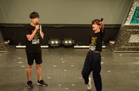 MCの（左から）ラフレクラン西村、ザ☆忍者・山脇。