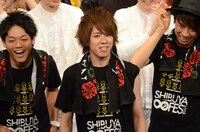 自分目当ての観客が少ないことにショックを受けるてのりタイガー村（中央）。