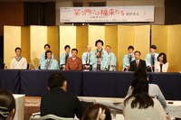 「笑う門には福来たる ～女興行師 吉本せい～」製作発表会より。