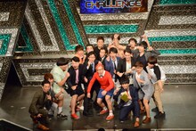 エンディングで「チャンピオンになるのは俺たちだ！」とポーズを決める1回戦勝者とニューヨーク。