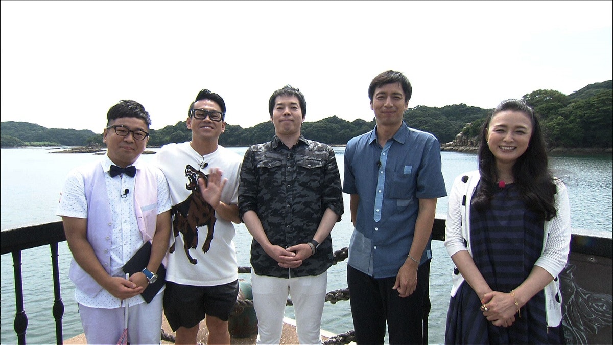 左からパンクブーブー黒瀬、宮川大輔、今田耕司、チュートリアル徳井、国生さゆり。(c)FBS