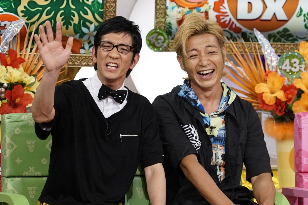 左からアンタッチャブル柴田、つるの剛士。(c)読売テレビ