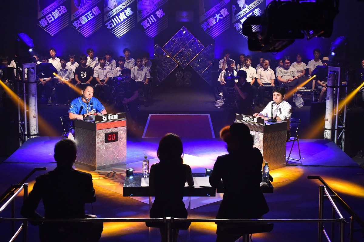 「KNOCK OUT～競技クイズ日本一決定戦～」のワンシーン。(c)東北新社