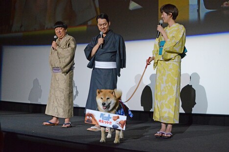 映画「ペット」初日舞台挨拶の様子。