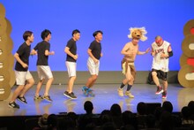 レイザーラモンRG率いるよしもと幕張イオンモールズ。