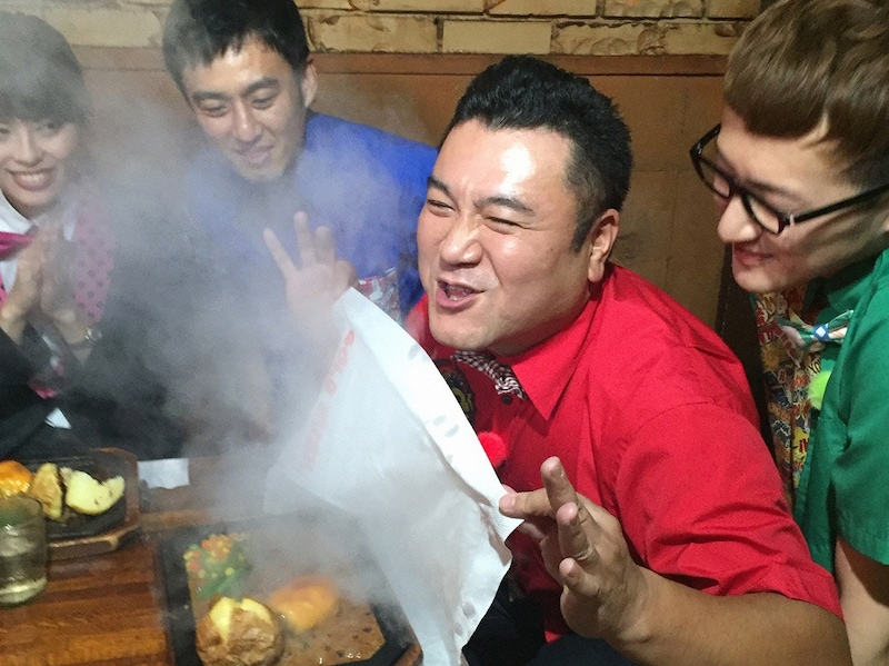 「ザキとロバ」のワンシーン。(c)メ～テレ