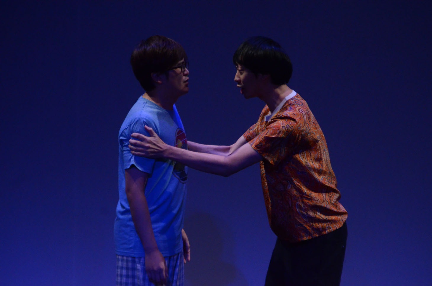 「ラバーガールLIVE『大水が出た！』」の様子。