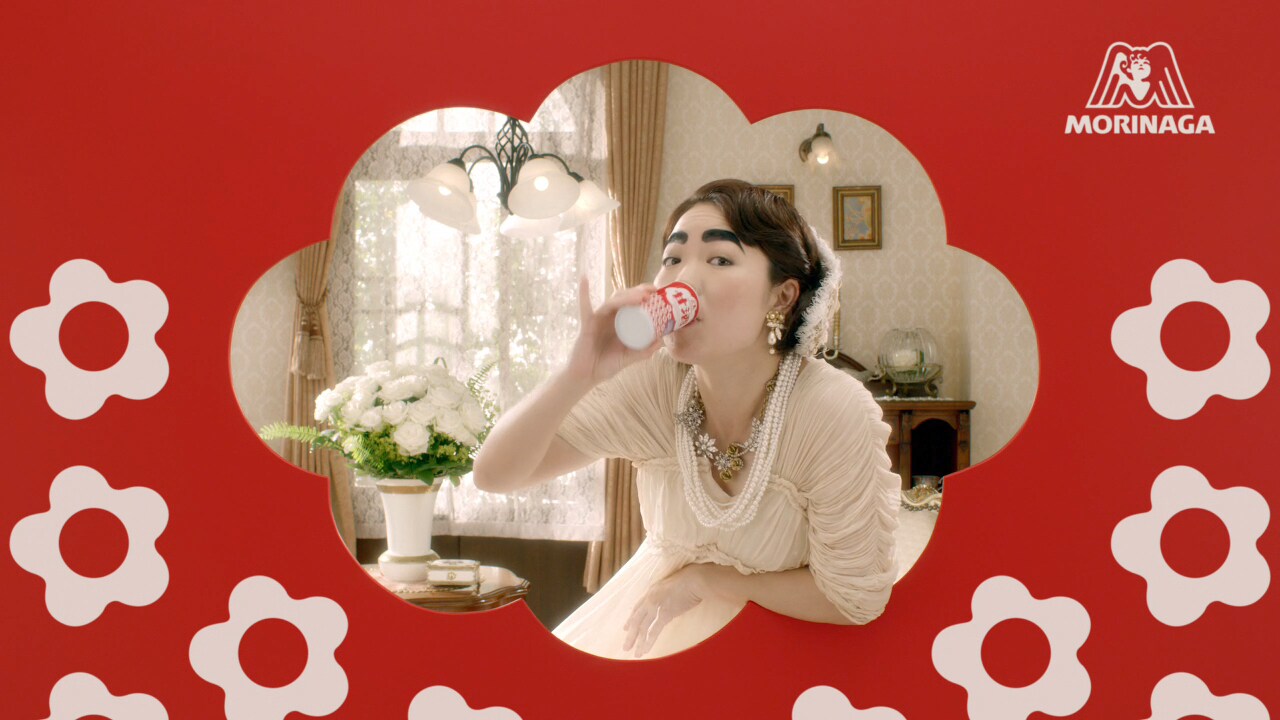 イモトアヤコが「森永甘酒」新CMで貴婦人に、お悩み相談ムービーも公開