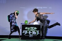 「叩いて亀ってジャンケンポン対決」の様子。