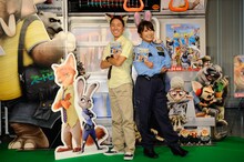 左からチュートリアル福田、はるな愛。