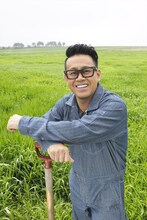 「宮川大輔が出逢った…17歳の北海道農村体験 誰かのために生きる、ということ。」に出演する宮川大輔。(c)HBC