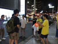 チケット手売り中の様子。