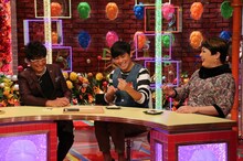 ゲストの（左から）哀川翔、ますだおかだ岡田、ナジャ・グランディーバ。(c)関西テレビ