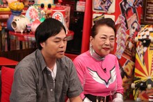 「アウト×デラックス」にゲスト出演する（左から）中山功太、アケミ・シャイニング。(c)フジテレビ