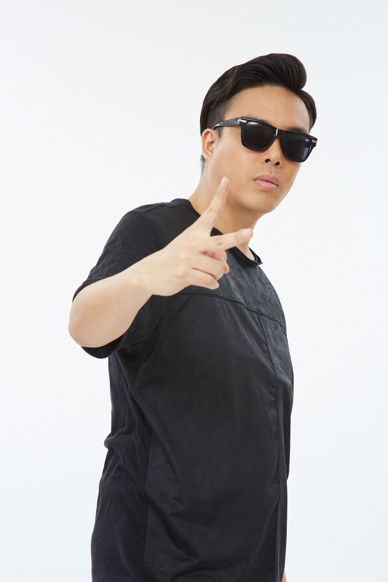 DJ KELLY
