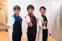 左から山上兄弟、北見伸。(c)BSフジ