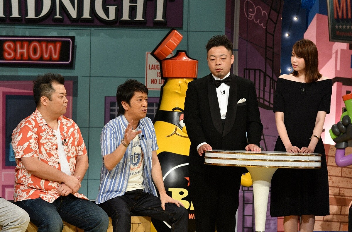 左からブラックマヨネーズ、ダイアン西澤、宮田聡子。(c)読売テレビ