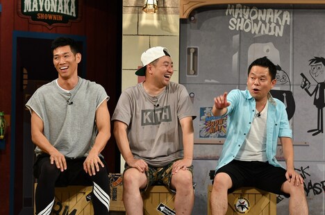 左からレイザーラモン、ダイアン津田。(c)読売テレビ