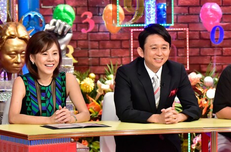 （左から）高橋真麻、有吉弘行。(c)関西テレビ