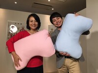 左から杉田かおる、NON STYLE井上。(c)読売テレビ