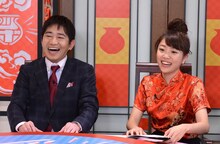 左からメッセンジャー黒田、黒木千晶アナウンサー。(c)読売テレビ