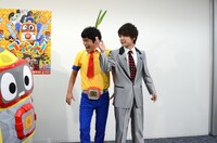 会見に乱入した流れ星。