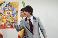 会見に乱入した流れ星。