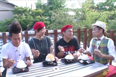 「おとな京都！秋のスケッチ旅！」に出演する「COWCOWチーム」のメンバー。(c)関西テレビ