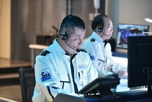 「ガードセンター24」に出演するケンドーコバヤシ。(c)日本テレビ