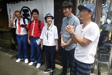 「いきなり！黄金伝説。」に出演するココリコ（右）、久本雅美（中央）、U字工事（左）。(c)テレビ朝日