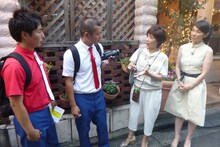 （左から）U字工事、榊原郁恵、松居直美。(c)テレビ朝日