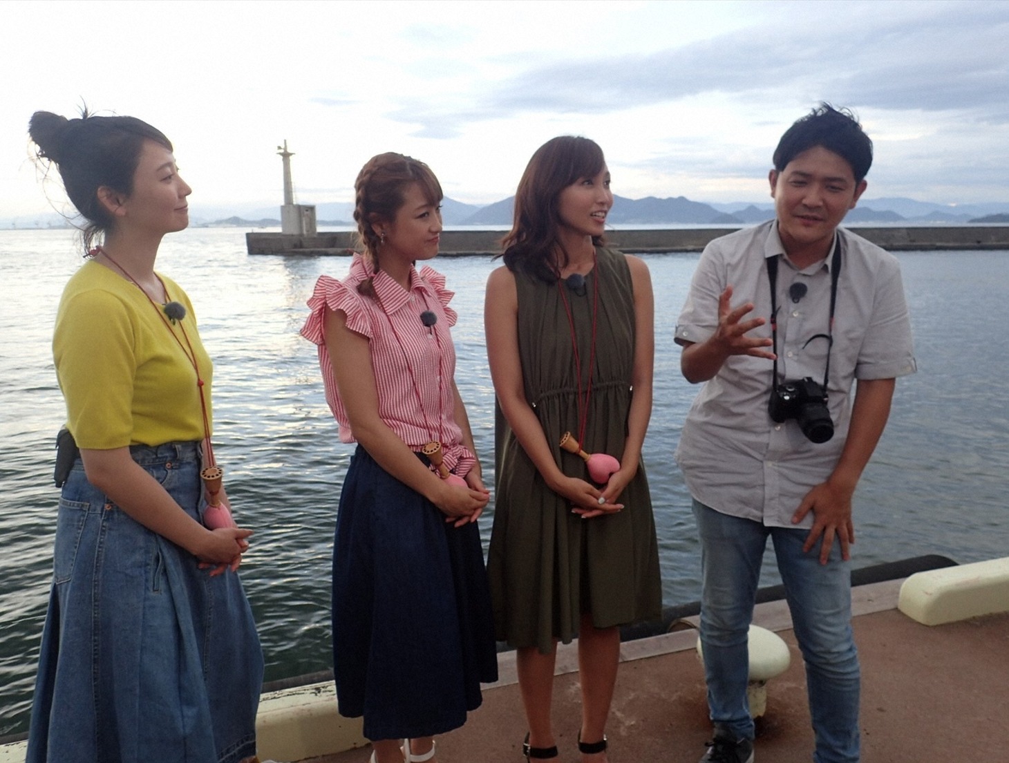 「旅ずきんちゃん」に出演する、（左から）おのののか、鈴木奈々、吉木りさ、千鳥ノブ。(c)CBC