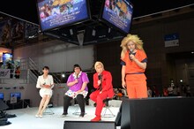 メイプル超合金が登壇したステージの様子。