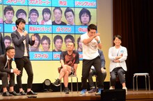 初めて披露したギャグを再現するファミリーレストランしもばやし。