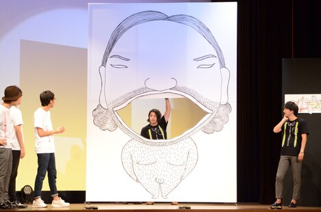 メガ盛山を気に入る見取り図・盛山。