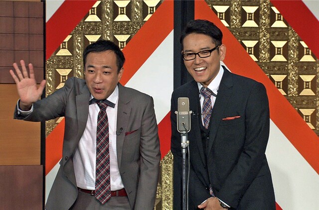 「お笑い演芸館」司会のナイツ。(c)BS朝日