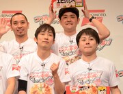 フォトセッション中の様子。