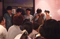 フカミドリ杉山を人質にする敗者軍団。