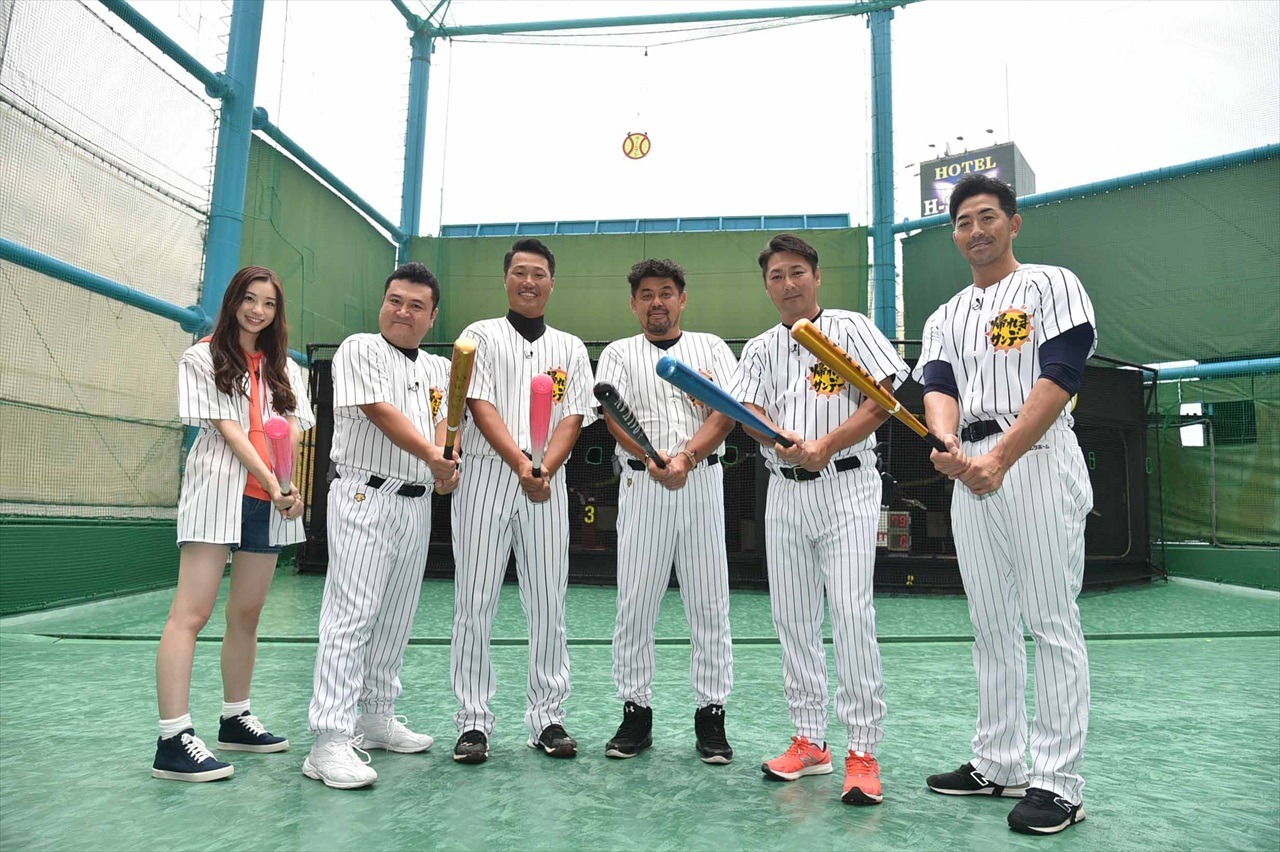「帰れまサンデー」第2回に出演するアンタッチャブル山崎（左から2人目）ら。(c)テレビ朝日